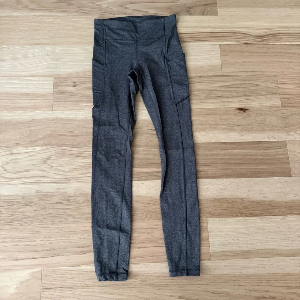 Lululemon Gray Women's Leggings Speed Up Mid-Rise Leggings Size 4 pockets
